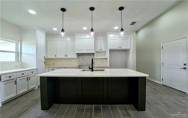 2602 Sunrise Lane, Weslaco, TX 78596, 3 Bedrooms Bedrooms, ,2 BathroomsBathrooms,Residential,For Sale,2602 Sunrise Lane,474769