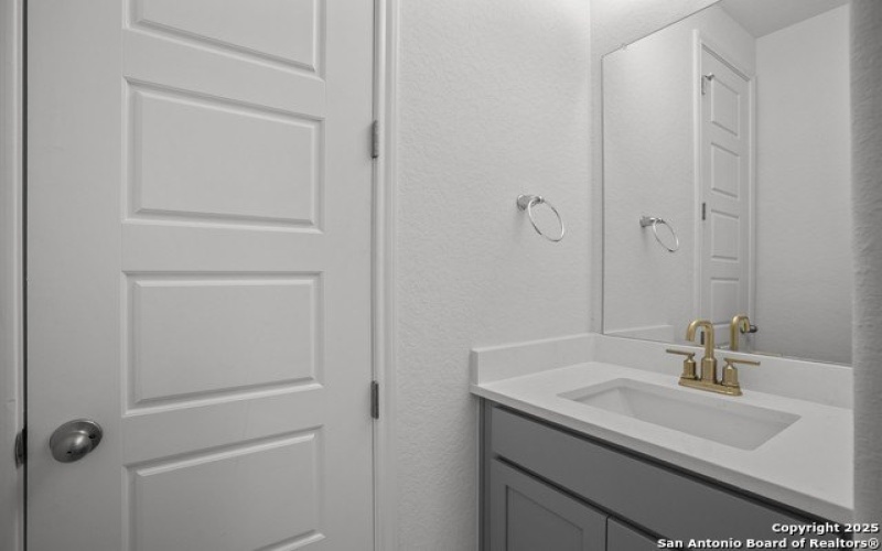 222 Poe Parkway, Castroville, TX 78009, 4 Habitaciones Habitaciones , ,3 BañosBaños,Residential,En Venta,222 Poe Parkway,1879752