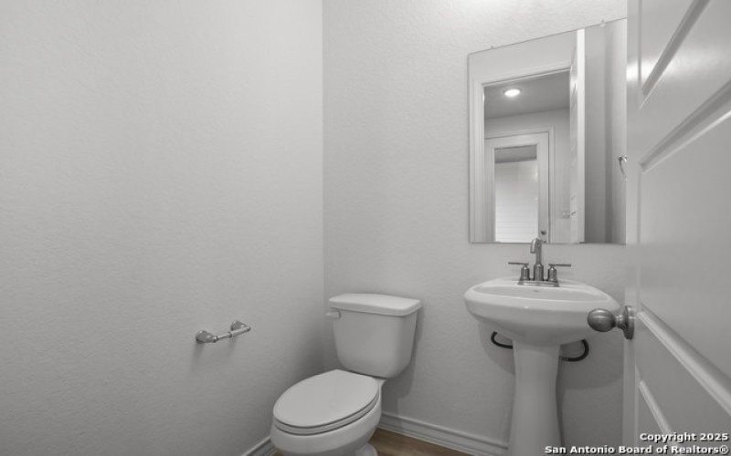 222 Poe Parkway, Castroville, TX 78009, 4 Habitaciones Habitaciones , ,3 BañosBaños,Residential,En Venta,222 Poe Parkway,1879752
