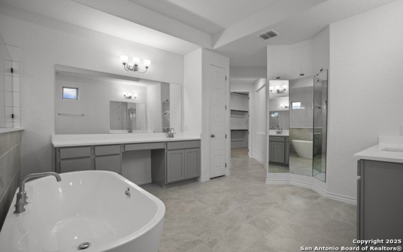 222 Poe Parkway, Castroville, TX 78009, 4 Habitaciones Habitaciones , ,3 BañosBaños,Residential,En Venta,222 Poe Parkway,1879752