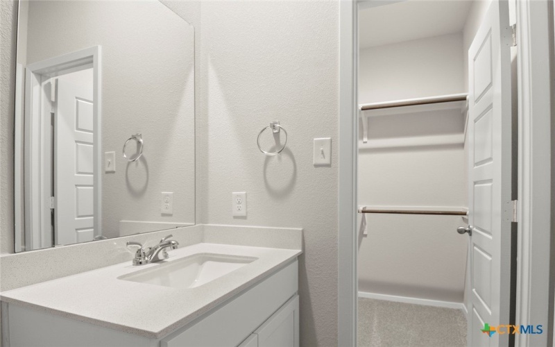 2971 Winding Creek, Kyle, TX 78640, 3 Habitaciones Habitaciones , ,2 BañosBaños,Residential,En Venta,2971 Winding Creek,0,585050