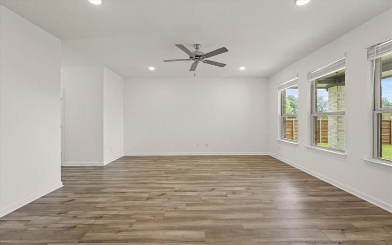 1900 Twisted Tree Lane, Mesquite, TX 75181, 4 Habitaciones Habitaciones , ,2 BañosBaños,Residential,En Venta,1900 Twisted Tree Lane,20982522