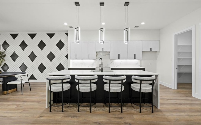 2626 Southland Street, Dallas, TX 75215, 4 Bedrooms Bedrooms, ,2 BathroomsBathrooms,Residential,For Sale,2626 Southland Street,20983358