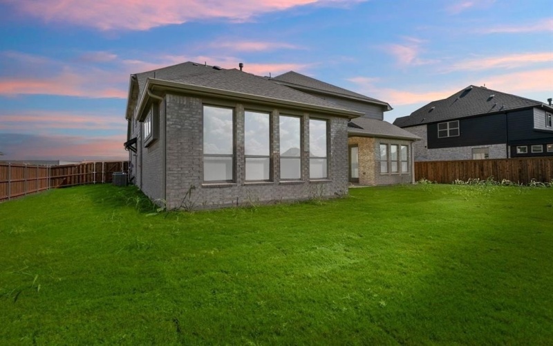 2219 Angelina Street, Mansfield, TX 76063, 5 Bedrooms Bedrooms, ,5 BathroomsBathrooms,Residential,For Sale,2219 Angelina Street,0,20984370