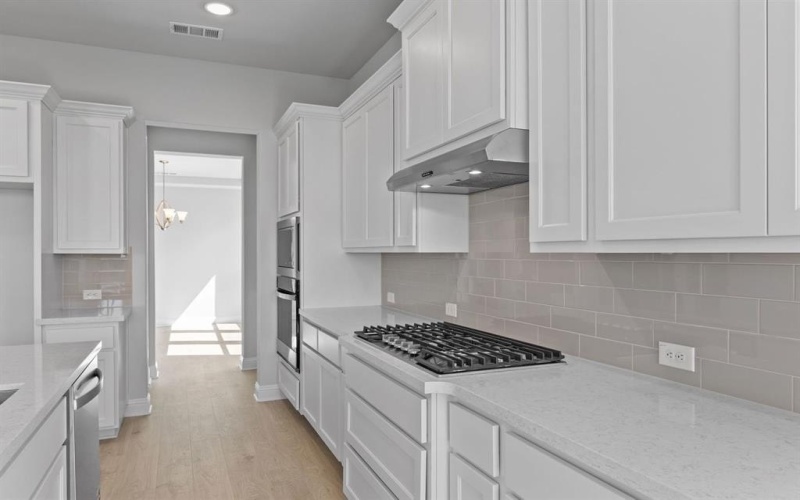2219 Angelina Street, Mansfield, TX 76063, 5 Bedrooms Bedrooms, ,5 BathroomsBathrooms,Residential,For Sale,2219 Angelina Street,0,20984370
