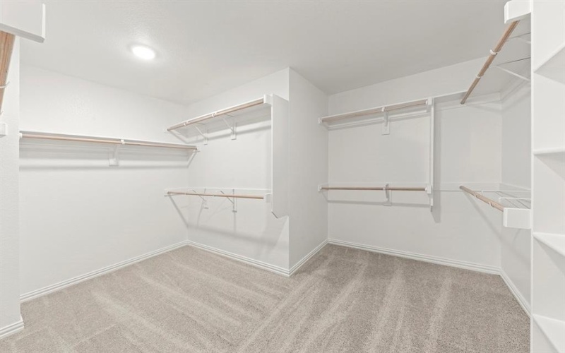 1712 Edgeway Drive, Aubrey, TX 76227, 4 Bedrooms Bedrooms, ,3 BathroomsBathrooms,Residential,For Sale,1712 Edgeway Drive,0,20984376