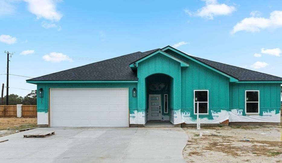 125 Traditions Drive, Rockport, TX 78382, 5 Bedrooms Bedrooms, ,3 BathroomsBathrooms,Residential,For Sale,125 Traditions Drive,453991