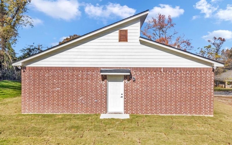 1410 W Connally Street, Tyler, TX 75701, 3 Bedrooms Bedrooms, ,2 BathroomsBathrooms,Residential,For Sale,1410 W Connally Street,20984530