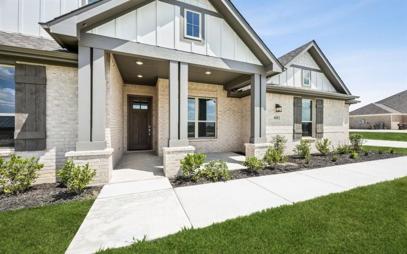 4420 Point Rider Road, Waxahachie, TX 75165, 4 Bedrooms Bedrooms, ,2 BathroomsBathrooms,Residential,For Sale,4420 Point Rider Road,20984559