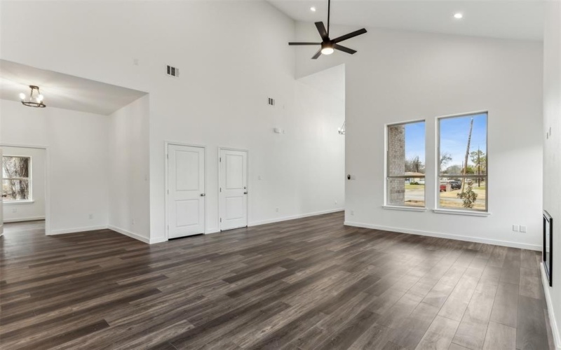 417 Hood Street, Terrell, TX 75160, 4 Bedrooms Bedrooms, ,3 BathroomsBathrooms,Residential,For Sale,417 Hood Street,20984669