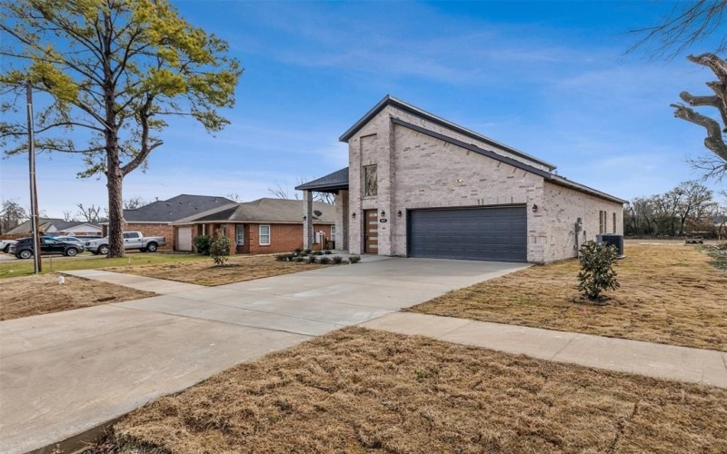 417 Hood Street, Terrell, TX 75160, 4 Bedrooms Bedrooms, ,3 BathroomsBathrooms,Residential,For Sale,417 Hood Street,20984669
