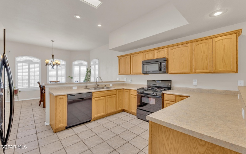 787 Maxey Marie Drive, El Paso, TX 79932, 4 Bedrooms Bedrooms, ,1 BathroomBathrooms,Residential,For Sale,787 Maxey Marie Drive,0,925451