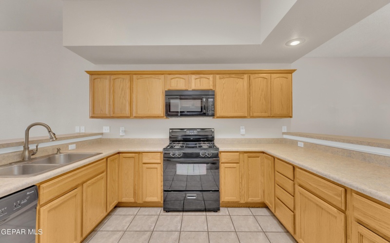 787 Maxey Marie Drive, El Paso, TX 79932, 4 Bedrooms Bedrooms, ,1 BathroomBathrooms,Residential,For Sale,787 Maxey Marie Drive,0,925451