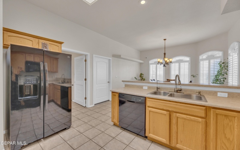 787 Maxey Marie Drive, El Paso, TX 79932, 4 Bedrooms Bedrooms, ,1 BathroomBathrooms,Residential,For Sale,787 Maxey Marie Drive,0,925451