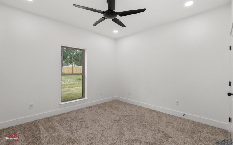 455 Clara Ln, Kilgore, TX 75662, 4 Bedrooms Bedrooms, ,2 BathroomsBathrooms,Residential,For Sale,455 Clara Ln,20254511
