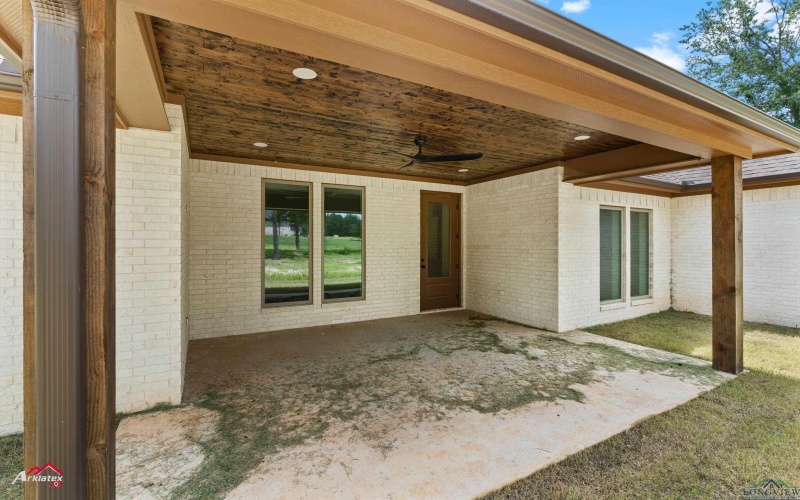 455 Clara Ln, Kilgore, TX 75662, 4 Bedrooms Bedrooms, ,2 BathroomsBathrooms,Residential,For Sale,455 Clara Ln,20254511