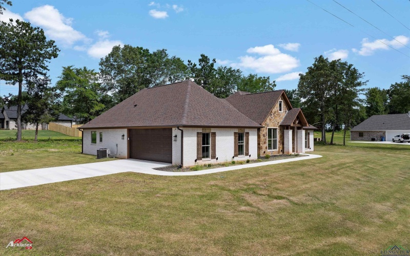 455 Clara Ln, Kilgore, TX 75662, 4 Bedrooms Bedrooms, ,2 BathroomsBathrooms,Residential,For Sale,455 Clara Ln,20254511
