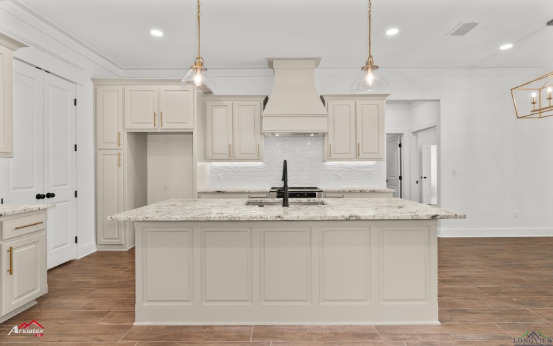 455 Clara Ln, Kilgore, TX 75662, 4 Bedrooms Bedrooms, ,2 BathroomsBathrooms,Residential,For Sale,455 Clara Ln,20254511