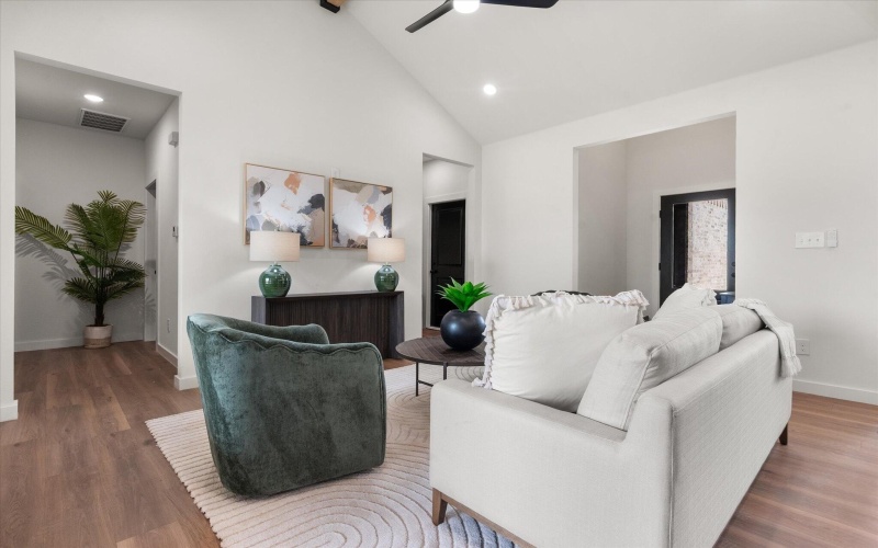 6904 14th Street, Lubbock, TX 79416, 3 Bedrooms Bedrooms, ,2 BathroomsBathrooms,Residential,For Sale,6904 14th Street,202557027