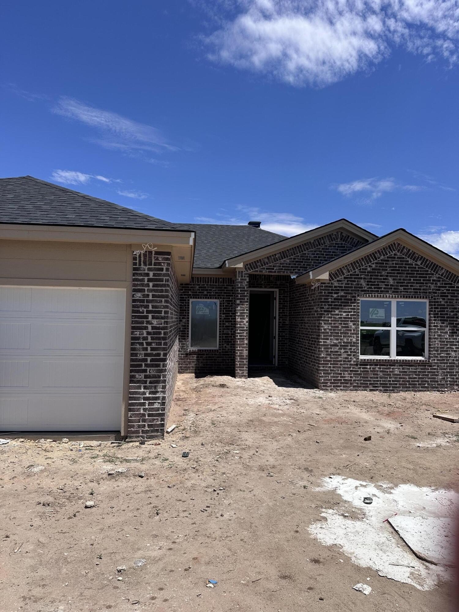 605 Holly Street, Levelland, TX 79336, 3 Bedrooms Bedrooms, ,2 BathroomsBathrooms,Residential,For Sale,605 Holly Street,0,202557031
