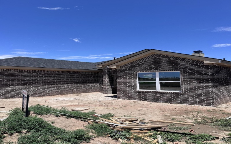605 Holly Street, Levelland, TX 79336, 3 Bedrooms Bedrooms, ,2 BathroomsBathrooms,Residential,For Sale,605 Holly Street,0,202557031
