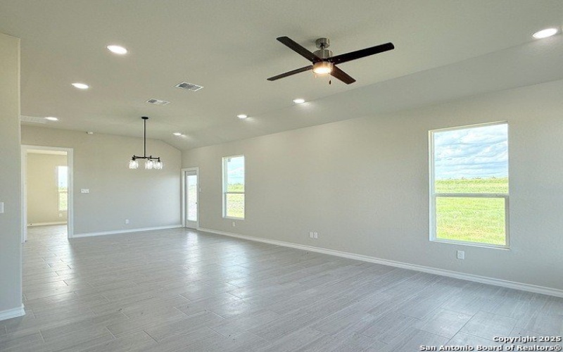 144 Camino Verde Ct, La Vernia, TX 78121, 3 Habitaciones Habitaciones , ,2 BañosBaños,Residential,En Venta,144 Camino Verde Ct,1879845