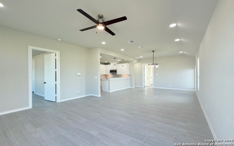 144 Camino Verde Ct, La Vernia, TX 78121, 3 Habitaciones Habitaciones , ,2 BañosBaños,Residential,En Venta,144 Camino Verde Ct,1879845