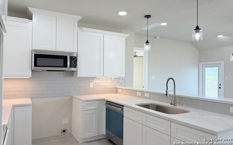 144 Camino Verde Ct, La Vernia, TX 78121, 3 Habitaciones Habitaciones , ,2 BañosBaños,Residential,En Venta,144 Camino Verde Ct,1879845