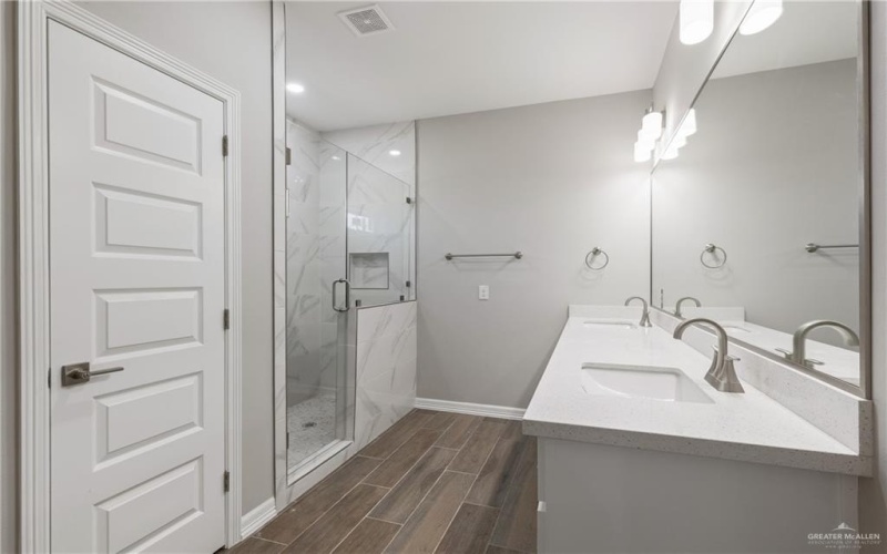 2200 Zinnia Street, Weslaco, TX 78599, 3 Bedrooms Bedrooms, ,2 BathroomsBathrooms,Residential,For Sale,2200 Zinnia Street,474828