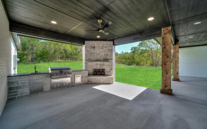2032 Glenhollow Drive, Weatherford, TX 76088, 4 Habitaciones Habitaciones , ,3 BañosBaños,Residential,En Venta,2032 Glenhollow Drive,20948076