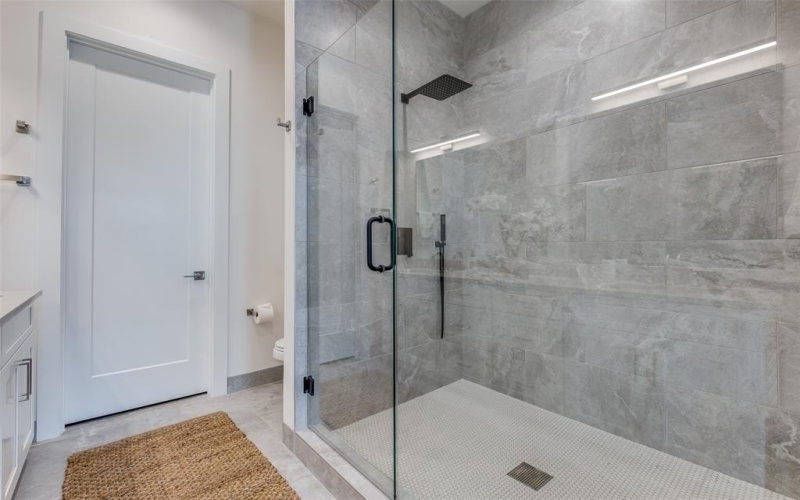4517 Munger Avenue #107, Dallas, TX 75204, 2 Bedrooms Bedrooms, ,2 BathroomsBathrooms,Residential,For Sale,4517 Munger Avenue,20982185