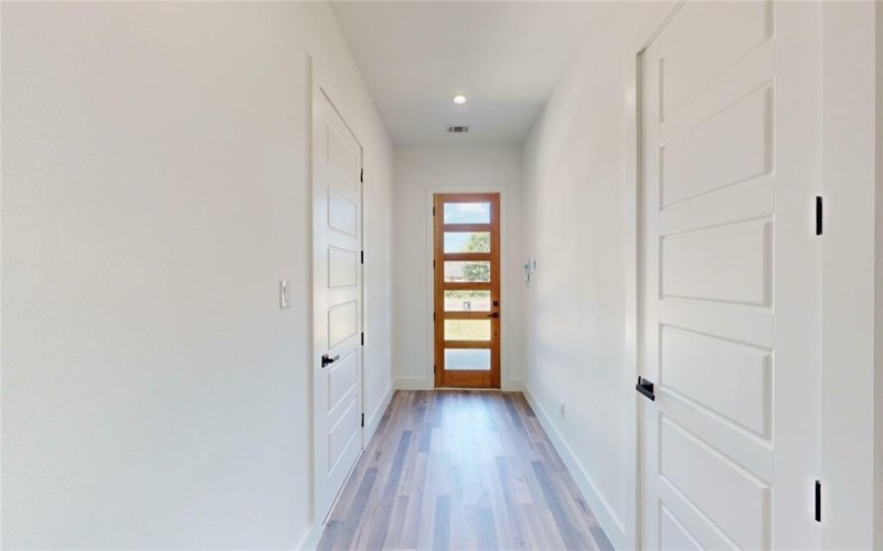 1648 Gillette Street, Dallas, TX 75217, 4 Habitaciones Habitaciones , ,2 BañosBaños,Residential,En Venta,1648 Gillette Street,20984675
