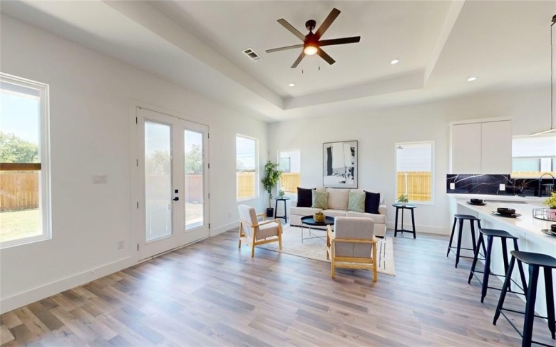 1648 Gillette Street, Dallas, TX 75217, 4 Habitaciones Habitaciones , ,2 BañosBaños,Residential,En Venta,1648 Gillette Street,20984675