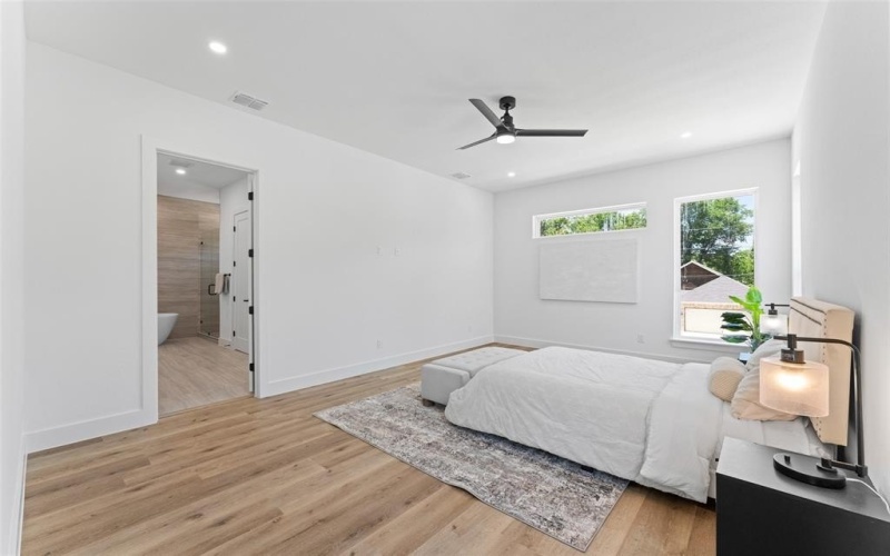 2826 Rochester Street, Dallas, TX 75215, 4 Bedrooms Bedrooms, ,3 BathroomsBathrooms,Residential,For Sale,2826 Rochester Street,20985020