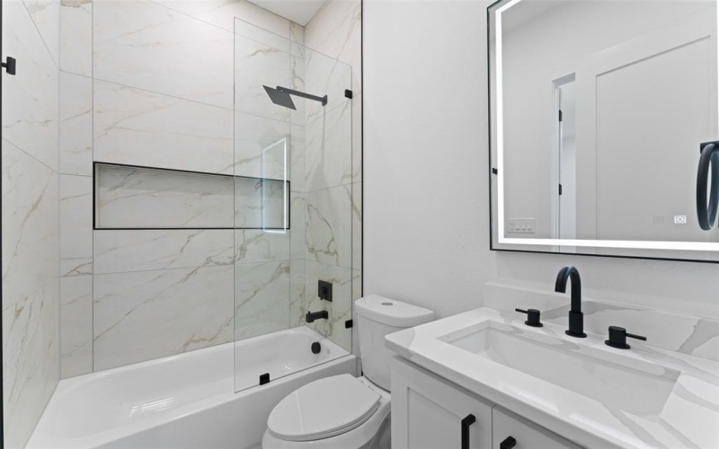 2826 Rochester Street, Dallas, TX 75215, 4 Bedrooms Bedrooms, ,3 BathroomsBathrooms,Residential,For Sale,2826 Rochester Street,20985020