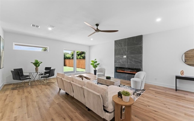 2826 Rochester Street, Dallas, TX 75215, 4 Bedrooms Bedrooms, ,3 BathroomsBathrooms,Residential,For Sale,2826 Rochester Street,20985020