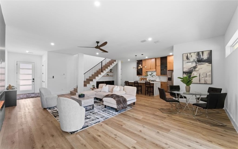 2826 Rochester Street, Dallas, TX 75215, 4 Bedrooms Bedrooms, ,3 BathroomsBathrooms,Residential,For Sale,2826 Rochester Street,20985020