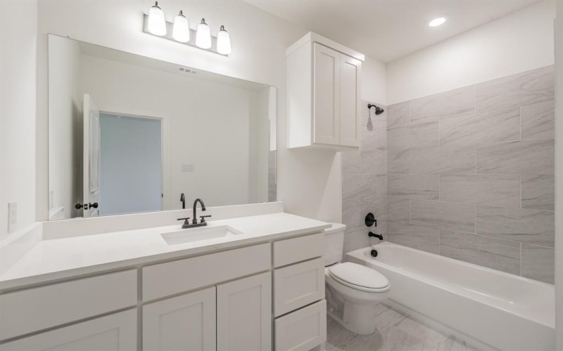 1224 Elva Warren Street, Fort Worth, TX 76115, 8 Habitaciones Habitaciones , ,5 BañosBaños,Residential Multi Family,En Venta,1224 Elva Warren Street,20985044