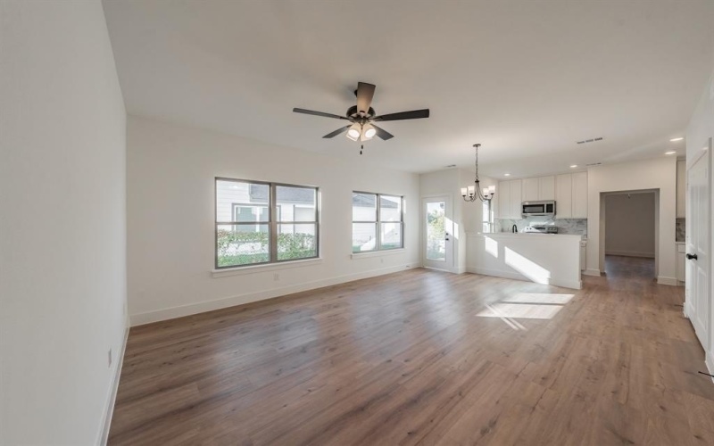 1224 Elva Warren Street, Fort Worth, TX 76115, 8 Habitaciones Habitaciones , ,5 BañosBaños,Residential Multi Family,En Venta,1224 Elva Warren Street,20985044