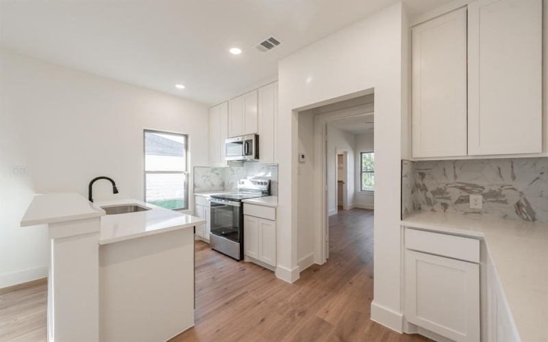 1224 Elva Warren Street, Fort Worth, TX 76115, 8 Habitaciones Habitaciones , ,5 BañosBaños,Residential Multi Family,En Venta,1224 Elva Warren Street,20985044