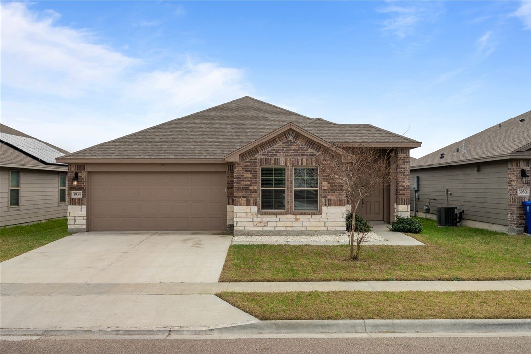 3934 Banily Drive, Corpus Christi, TX 78410, 3 Bedrooms Bedrooms, ,2 BathroomsBathrooms,Residential,For Sale,3934 Banily Drive,454183