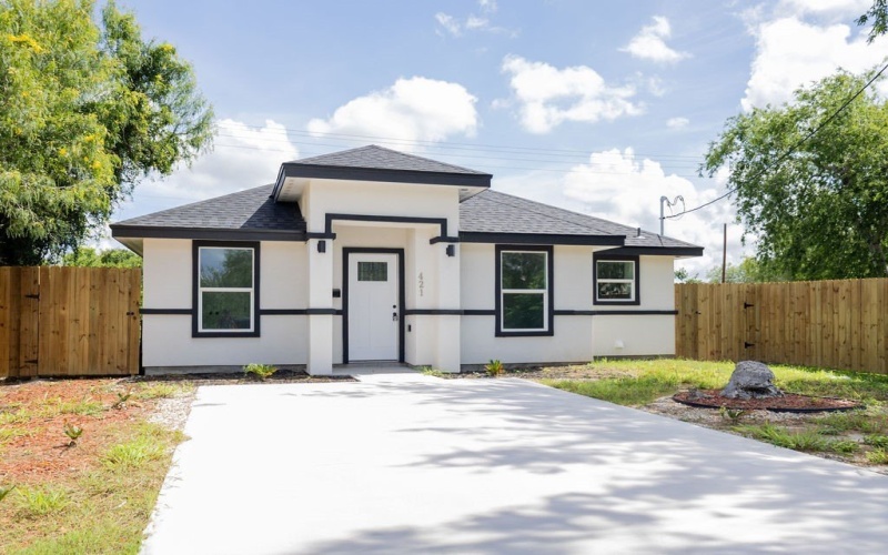 421 Anderson Drive, Alice, TX 78332, 3 Habitaciones Habitaciones , ,2 BañosBaños,Residential,En Venta,421 Anderson Drive,461346