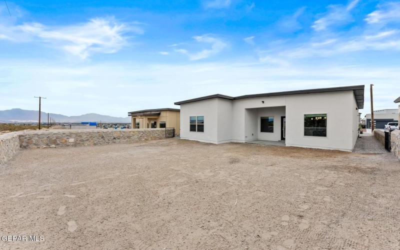 1135 Brass Hill Avenue, Santa Teresa, NM 88008, 4 Habitaciones Habitaciones , ,3 BañosBaños,Residential,En Venta,1135 Brass Hill Avenue,925476