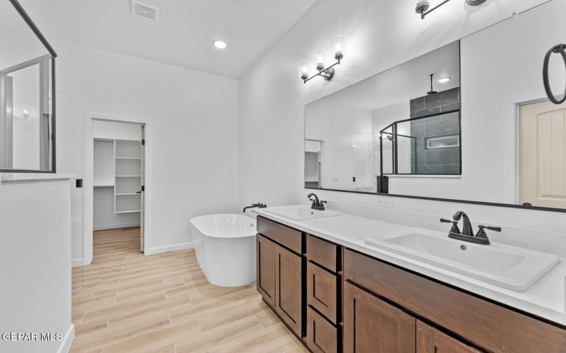 1129 Gallium Avenue, Santa Teresa, NM 88008, 3 Habitaciones Habitaciones , ,2 BañosBaños,Residential,En Venta,1129 Gallium Avenue,925484