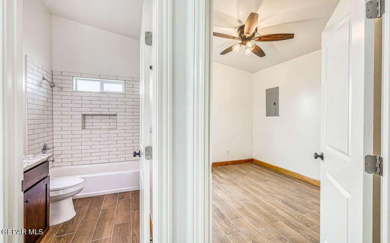 481 CHICKEN FARM Road unit: 2 #2, Anthony, TX 79821, 2 Habitaciones Habitaciones , ,Residential,En Venta,481 CHICKEN FARM Road unit: 2,925505