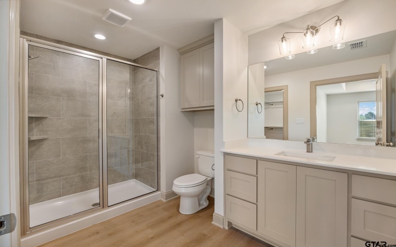 3199 Dogwood Park Court, Tyler, TX 75707, 3 Habitaciones Habitaciones , ,2 BañosBaños,Residential,En Venta,3199 Dogwood Park Court,0,25007552