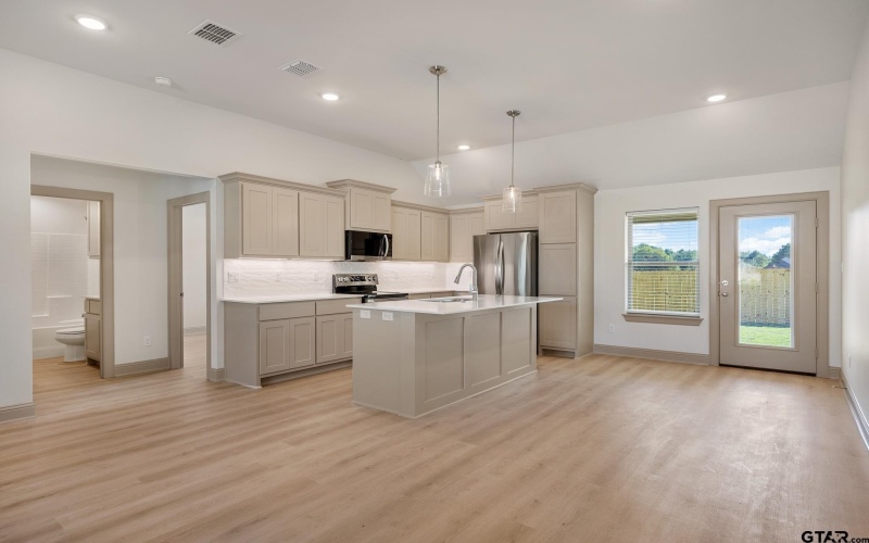 3199 Dogwood Park Court, Tyler, TX 75707, 3 Habitaciones Habitaciones , ,2 BañosBaños,Residential,En Venta,3199 Dogwood Park Court,0,25007552