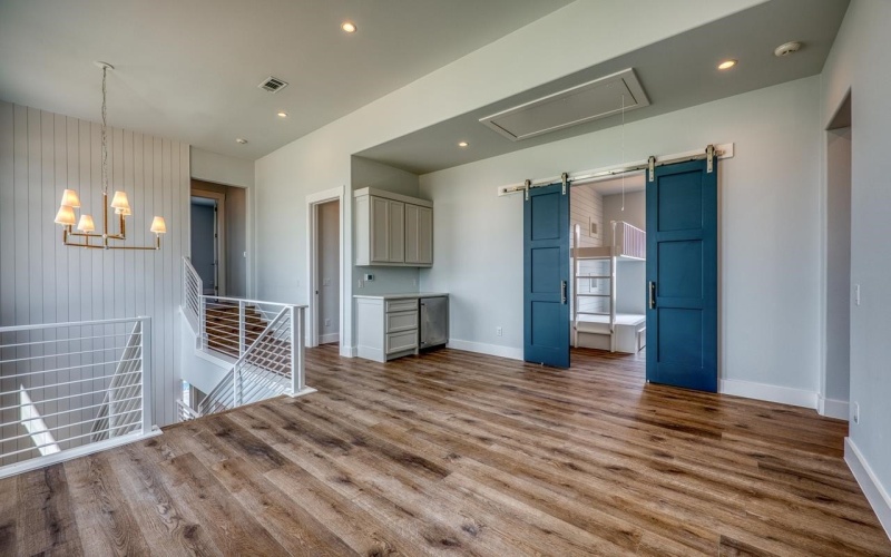 320 Lake Street, Kingsland, TX 78639, 5 Habitaciones Habitaciones , ,5 BañosBaños,Residential,En Venta,320 Lake Street,0,174074