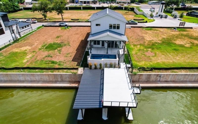 320 Lake Street, Kingsland, TX 78639, 5 Habitaciones Habitaciones , ,5 BañosBaños,Residential,En Venta,320 Lake Street,0,174074