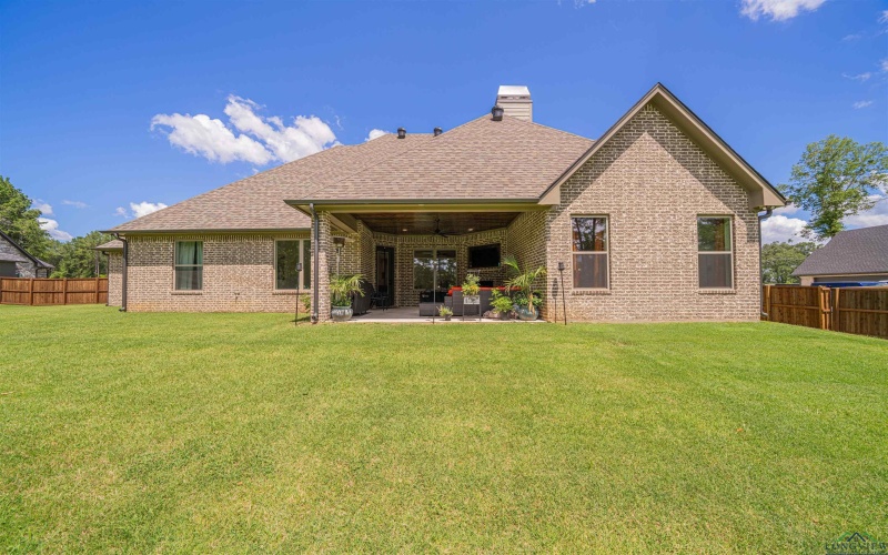 125 Thorn Briar, Longview, TX 75602, 4 Bedrooms Bedrooms, ,3 BathroomsBathrooms,Residential,For Sale,125 Thorn Briar,20254546